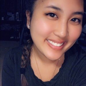 Meet your Posher, Stacy